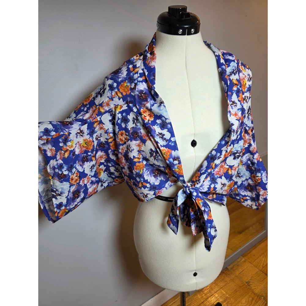 SHEIN Blue Floral Tie Front Crop Top Short Sleeve Boho Festival Y2K Size Large